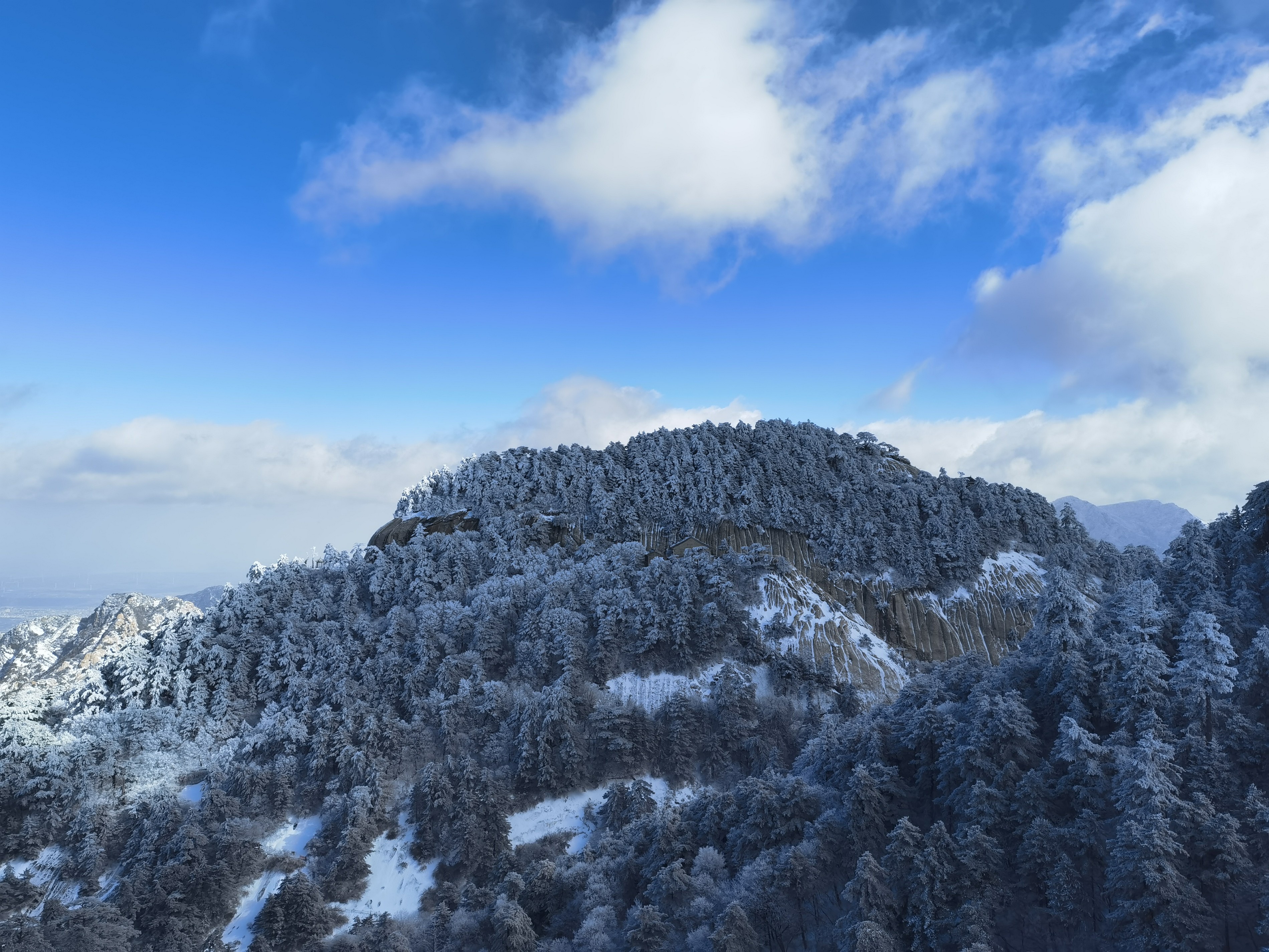 冰雪(xuě)華山壁紙，建議(yì)收藏！